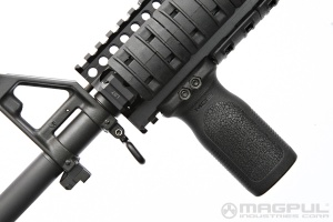 RVG - Rail Vertical Grip,